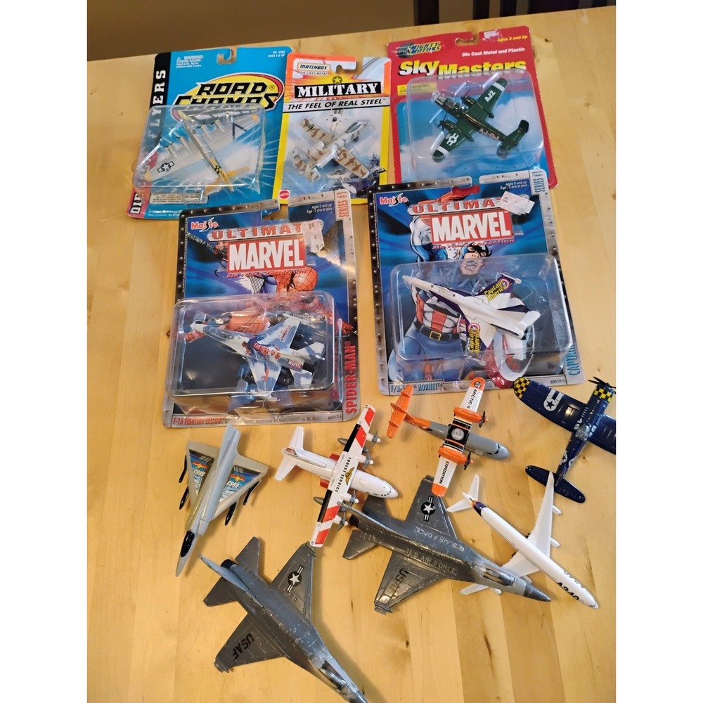 Vintage Toy Airplanes Lot Road Champs Matchbox Maisto Herpa Marvel Diecast